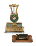 0688 met speelwerk.jpg; 0688; Tafelklok met speelkam, lierklok
Musical Lyre Shaped Clock with Cylinder Movement; uurwerk met speelkamtimepiece with playing comb3candidatekandidaatcandidatKandidatcandidatokandidatמועמדkandidat候選人